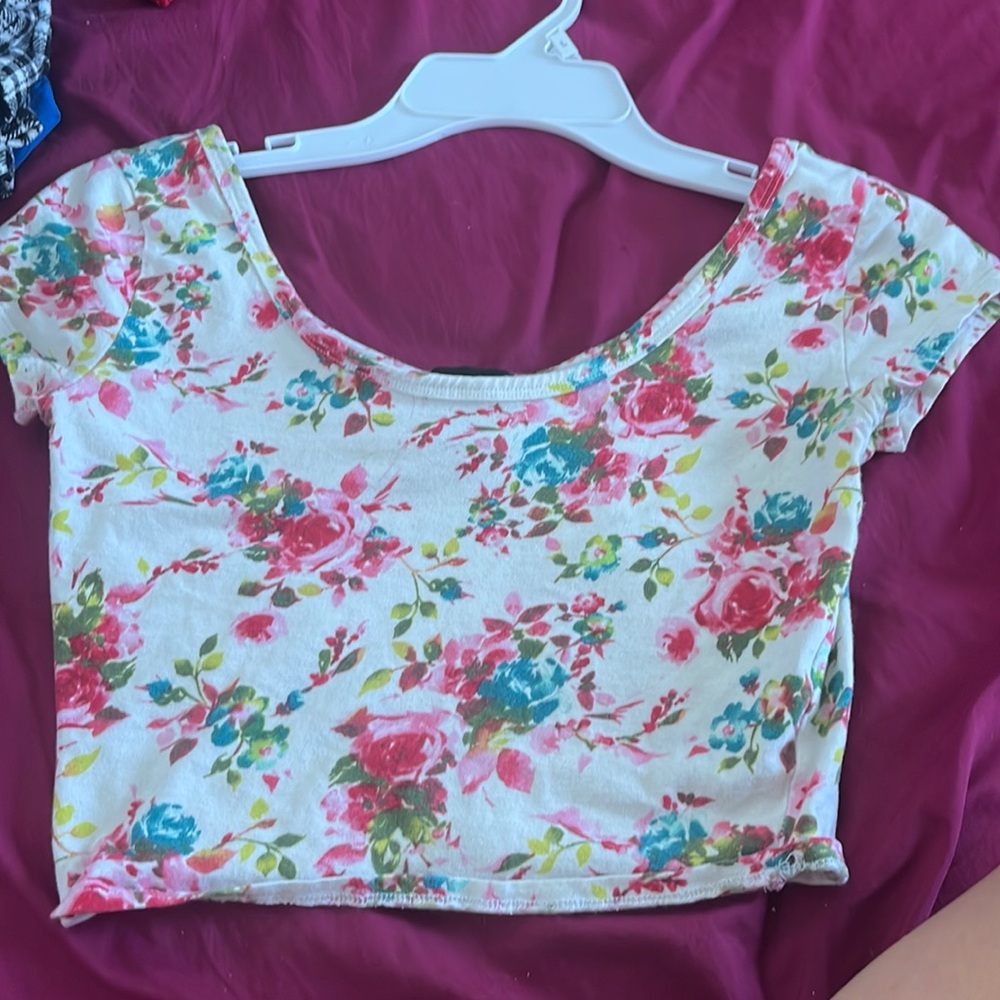 low scoop cropped top with florals